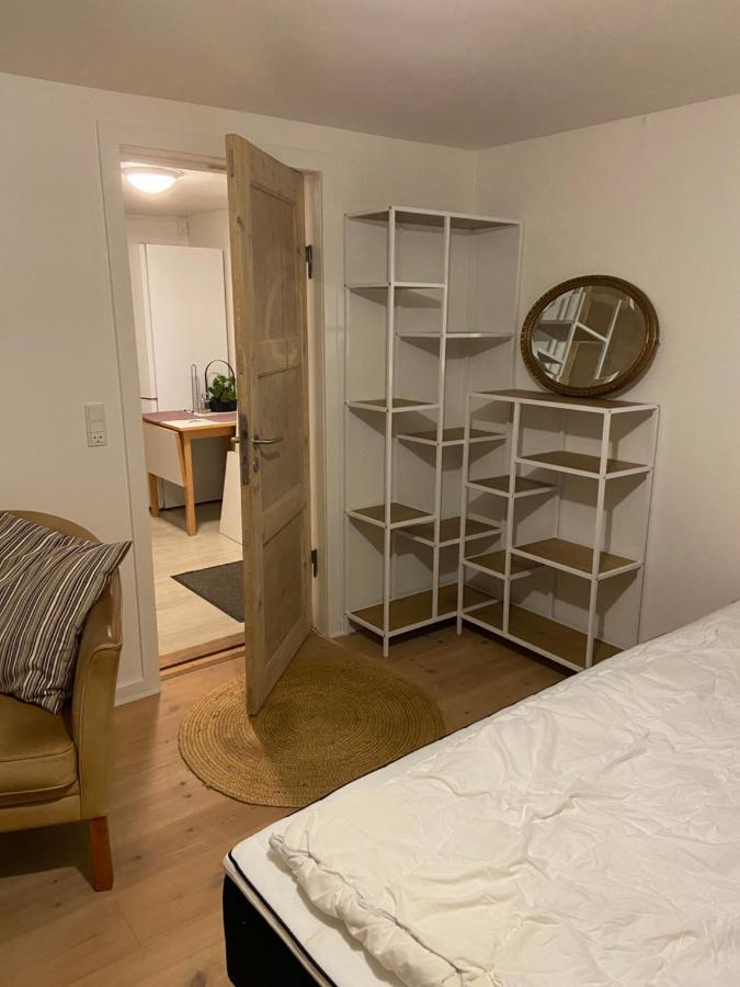 Vaerelse Med Eget Kokken Og Bad Apartment Esbjerg Luaran gambar