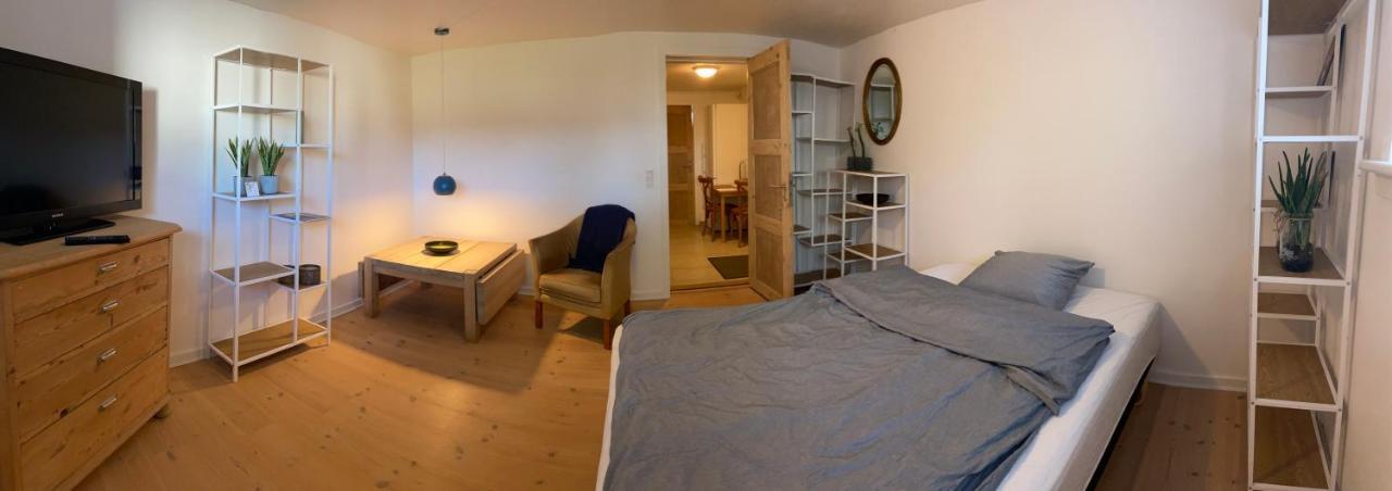 Vaerelse Med Eget Kokken Og Bad Apartment Esbjerg Luaran gambar